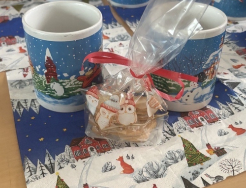 Fröhlicher Weihnachtszauber im Pausenhof